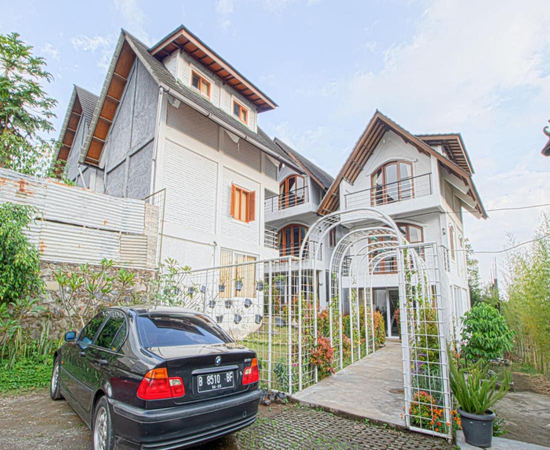 D'Journey Hotel Lembang Luaran gambar
