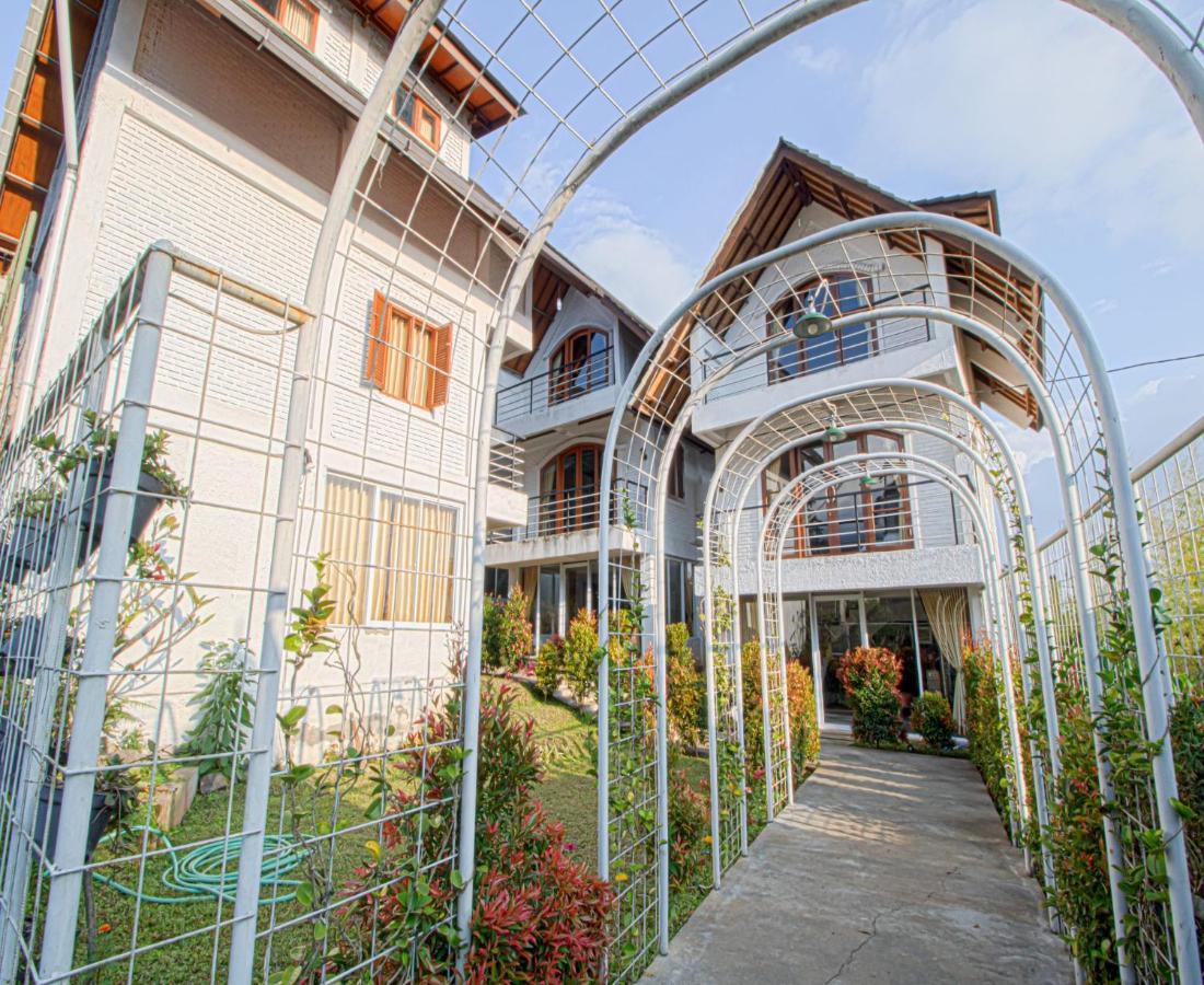 D'Journey Hotel Lembang Luaran gambar